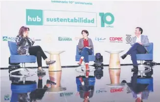  ?? ?? O Carolina Morgado, Fundación Rewilding Chile; ministra del Medio Ambiente, Maisa Rojas, Daniel Fajardo, de Pulso.