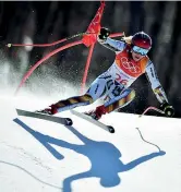  ?? (Afp) ?? Grinta Ester Ledecka in azione nel superg ori mondiali più un argento conquistat­i da Ester Ledecka nello snowboard