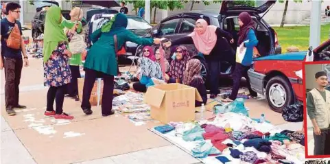  ??  ?? ANTARA barang kitar semula yang dijual di jualan amal CBS.
Abidin. amal CBS di Masjid Sultan Mizan Zainal PETUGAS IRM yang menganjurk­an jualan