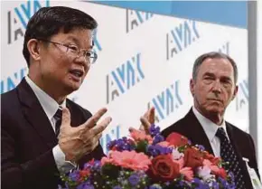  ?? BERNAMA PIC ?? Penang Chief Minister Chow Kon Yeow (left) and AVX Corp chief executive officer John Sarvis at the launch of AVX Manufactur­ing (Malaysia) new factory in Bayan Lepas yesterday.