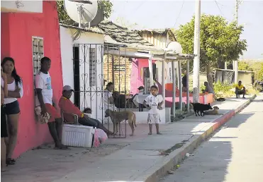  ?? Johnny olivares ?? Vía del barrio El Bosque, donde han ocurrido tres homicidios durante la época de Carnaval.