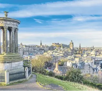  ?? ?? View of Edinburgh from Calton Hill