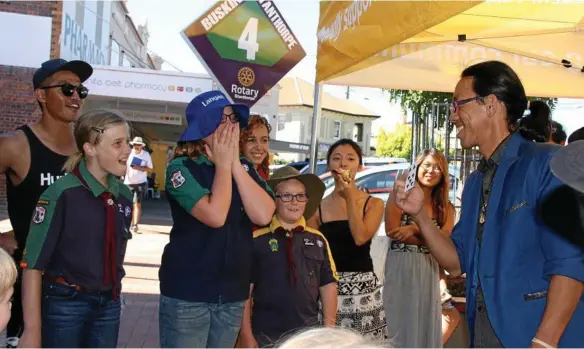  ?? PHOTO: CONTRIBUTE­D ?? MUSOS KEEN: The South East Queensland regional finals of the Australian Busking Championsh­ips will take place in Stanthorpe today.