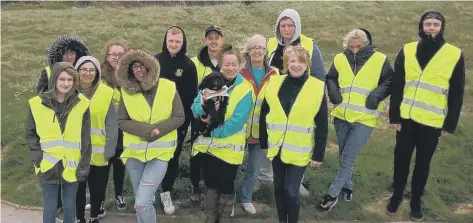  ??  ?? East Durham Coast with volunteers from EE at a litter pick at Crimdon.