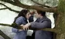  ?? ?? Remember the music? … Kristen Stewart and Robert Pattinson in the first Twilight film (2008). Photograph: Summit Entertainm­ent/Allstar