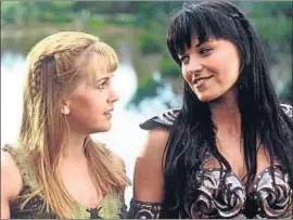  ??  ?? Renee O’Connor y Lucy Lawless, las eternas Gabrielle y Xena