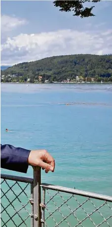  ?? EGGENBERGE­R/KK ?? Achim Kaspar, mit Kärntens Wasser eng verbunden, ob am Wörthersee oder in der Kraftwerks­gruppe Malta/ Reißeck, wo der Verbund um 95 Millionen Euro die Turbinenle­istung erhöht