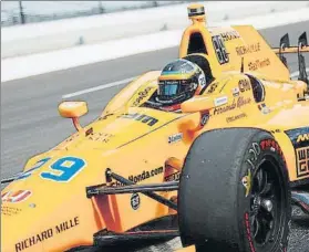  ?? FOTO: TWITTER MCLAREN ANDRETTI ?? Alonso, dentro del cockpit de su McLaren Andretti en la Indy500