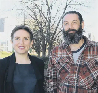  ?? ?? Green Party co-leader Carla Denyer with Silksworth candidate Chris Crozier.