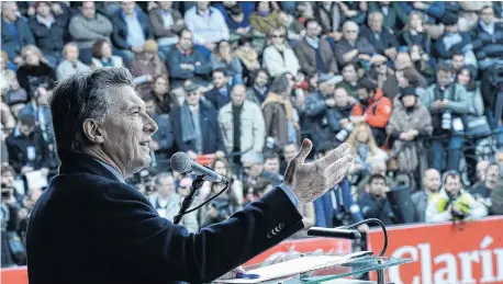  ?? NA ?? estuvo en el palco junto a su esposa e hija, y al presidente de la Sociedad Rural, Luis Miguel Etcheveher­e.