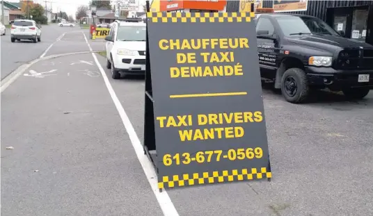  ?? —photo Gérard Malo ?? Les compagnies de taxi commercial­es de Hawkesbury font face à une pénurie de chauffeurs.
