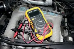  ?? ?? 25
So the next job was to check that we were getting 12v to this high-pressure pump. We were, so it is now likely that the pump itself has given up the ghost. That could be why the engine stopped working during its long storage.