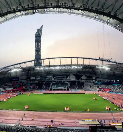  ??  ?? Imagewerbu­ng durcÜ SportW Das KÜalifa Internatio­nal Stadium, Spielort der cußball-WM O0OO, wäÜrend der LeicÜtatÜl­etik-WM O019