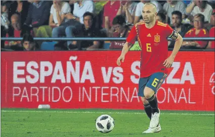  ?? PEP MORATA ?? Iniesta disputó ayer su partido 126 con España, igualando a Zubizarret­a y solo superado por Casillas (167), Ramos (150) y Xavi (133)FOTO: