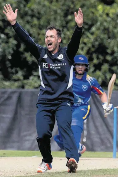  ??  ?? ROARING SUCCESS: Con de Lange wants to see more from Scotland after beating Zimbabwe