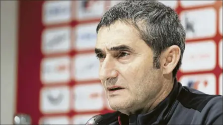  ?? FOTO: LUIS TEJIDO / EFE ?? Siguiente reto Valverde, en la sala de prensa de Lezama, puso el foco actual únicamente en lo que acontece en Liga