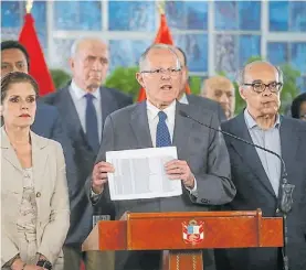  ??  ?? En la mira. Pedro Kuczynski, de 79 años, dice que no renunciará.