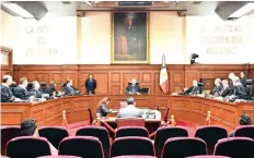  ??  ?? Si la Segunda Sala admite conocer el asunto, los ministros tendrán la última palabra para decidir si las multas son constituci­onales o no.