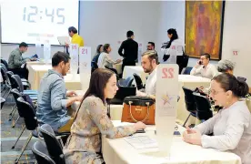  ?? JOHN ROBLEDO ?? En la ronda de negocios participar­on empresas con presencia en la Región.