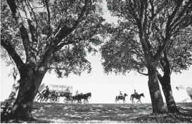  ?? Marie D. De Jesús photos / Houston Chronicle ?? Los Vaqueros Rio Grande Trail Ride starts rolling in Hidalgo, down in the Valley. Its trek is the longest among the 13 groups that converge on Memorial Park.