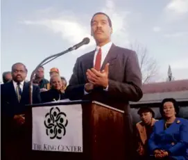  ?? LEITA COWART/ASSOCIATED PRESS/FILE ?? Mr. King outlined his family’s plan for an interactiv­e museum to be built at the MLK Center in Atlanta in 1994.