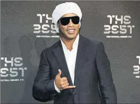  ?? FOTO: GETTY ?? Ronaldinho, en la gala El brasileño entregó el premio al mejor once