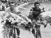  ?? (Ap) ?? Sorriso
Raymond Poulidor, a destra, con Anquetil