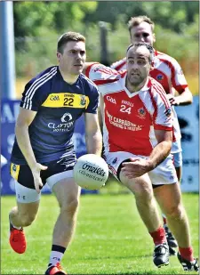  ??  ?? Johnathan McGoldrick of Calry St. Josephs and Brian Mahony of Castleconn­or.