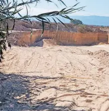  ?? /IVÁN RODRÍGUEZ ?? En el sitio señalado se estaría extrayendo material de construcci­ón