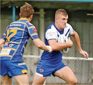  ?? Aidy Gleeson snr ?? ●● Liam Donnelly in action for Mayfield against Crosfields