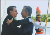  ?? PRESIDENCI­A ?? ABRAZO: presidente brasileño al argentino.