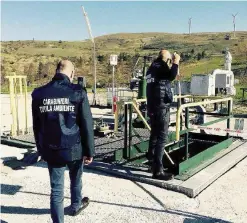  ?? Ansa ?? Carabinier­i al Centro oli Val d’Agri di Viggiano, provincia di Potenza