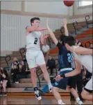  ?? OWEN MCCUE - MEDIANEWS GROUP ?? Methacton’s Owen Kropp (2) makes a pass over the North Penn defense Saturday.