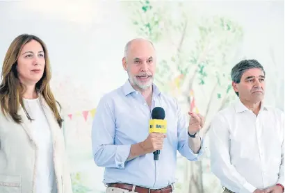  ?? ?? María Eugenia Vidal, Horacio Rodríguez Larreta y Fernán Quirós, en campaña.