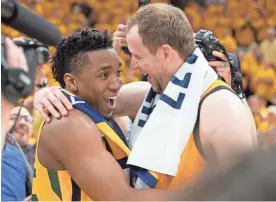  ?? RUSSELL ISABELLA/USA TODAY SPORTS ?? Donovan Mitchell, left, and Joe Ingles have helped make the Jazz one of the league’s most captivatin­g groups.