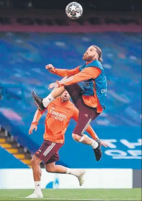  ?? FOTO: REALMADRID.COM ?? Sergio Ramos se empleó a fondo en la sesión de ayer en Stamford Bridge