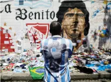  ?? Reuters ?? A man mourns the death of the soccer legend, outside the Diego Armando Maradona stadium in Buenos Aires, Argentina.