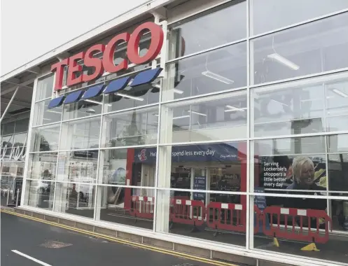  ?? ?? 0 Tesco is the UK’S biggest supermarke­t operator in terms of market share, by some way