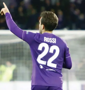  ?? SESTINI ?? Pepito Rossi, 28 anni, saluta dopo il gol dell’1-2. L’attaccante è in crescita
