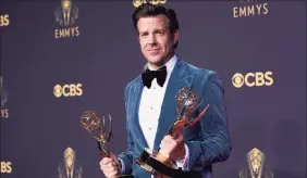  ?? Chris Pizzello / Associated Press ?? Jason Sudeikis with his awards for outstandin­g lead actor in a comedy series and best comedy for “Ted Lasso” at the 73rd Primetime Emmy Awards.