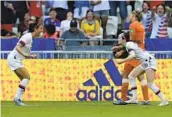  ?? CLAUDE PARIS AP ?? Rose Lavelle (right) celebrates with Alex Morgan after scoring for the U.S. in the World Cup final.