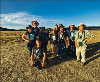  ?? PHOTO BY CAROLYN KNIGHT ?? Members of the Santa Clara Valley Audubon Society are helping count local bird population­s for its annual Birdathon, which kicked off March 17. The Cupertino-based group holds the event each spring to track birds’ migratory patterns.