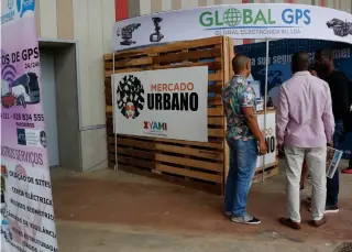  ?? MOTA AMBRÓSIO | EDIÇÕES NOVEMBRO ?? Stand de uma empresa de tecnologia de vigilância montada ontem na feira