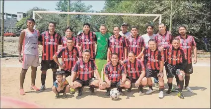  ?? Fotos: Cortesía ?? Venezuela Fútbol Club, de la barriada de las calles 36 y Venezuela, son favoritos para ganar el título.