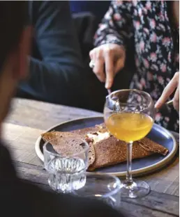  ??  ?? Breizh Café serves Breton-inspired crêpes and galettes with cider