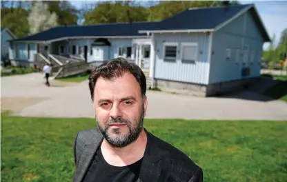  ?? Bild: JOHAN NILSSON/TT ?? NÖJD. ”Nu när beslutet är taget så är väldigt många muslimer glada”, säger Avdi Islami, presstales­person för stiftelsen Växjö muslimer.