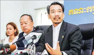  ?? HENG CHIVOAN ?? The head of the government’s human rights body Keo Remy has questioned America’s attitude to human rights after experienci­ng a delay in his request for a visa.