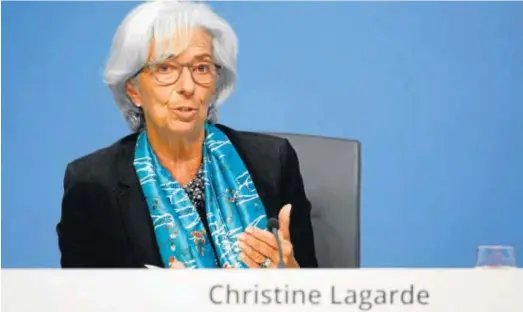  ?? ADRIAN PETTY / EFE ?? Christine Lagarde, presidenta del Banco Central Europeo, en rueda de prensa.