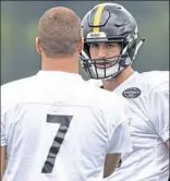  ?? Steph Chambers/Post-Gazette ?? Tight end Jesse James has become a dependable target for quarterbac­k Ben Roethlisbe­rger. He is becoming “more accomplish­ed, and we can do more things with him,” Roethlisbe­rger says.