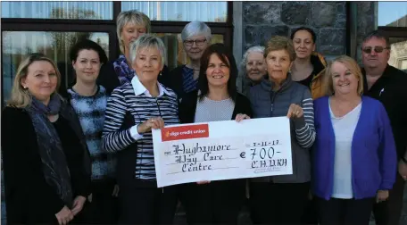  ??  ?? Members of Carraroe and District Regenerati­on Associatio­n presenting a cheque to support the developmen­t of the Day Care Centre. Pictured eft to right were Tina O Donnell, Joanne whnne, Marie Little Mary Dunvbar Edwina Patrick, Michelle Mc Glone Nurse...